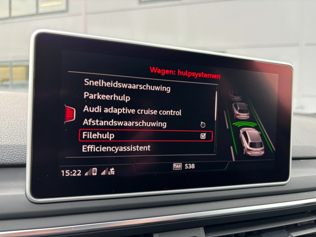 Hoofdafbeelding Audi S4