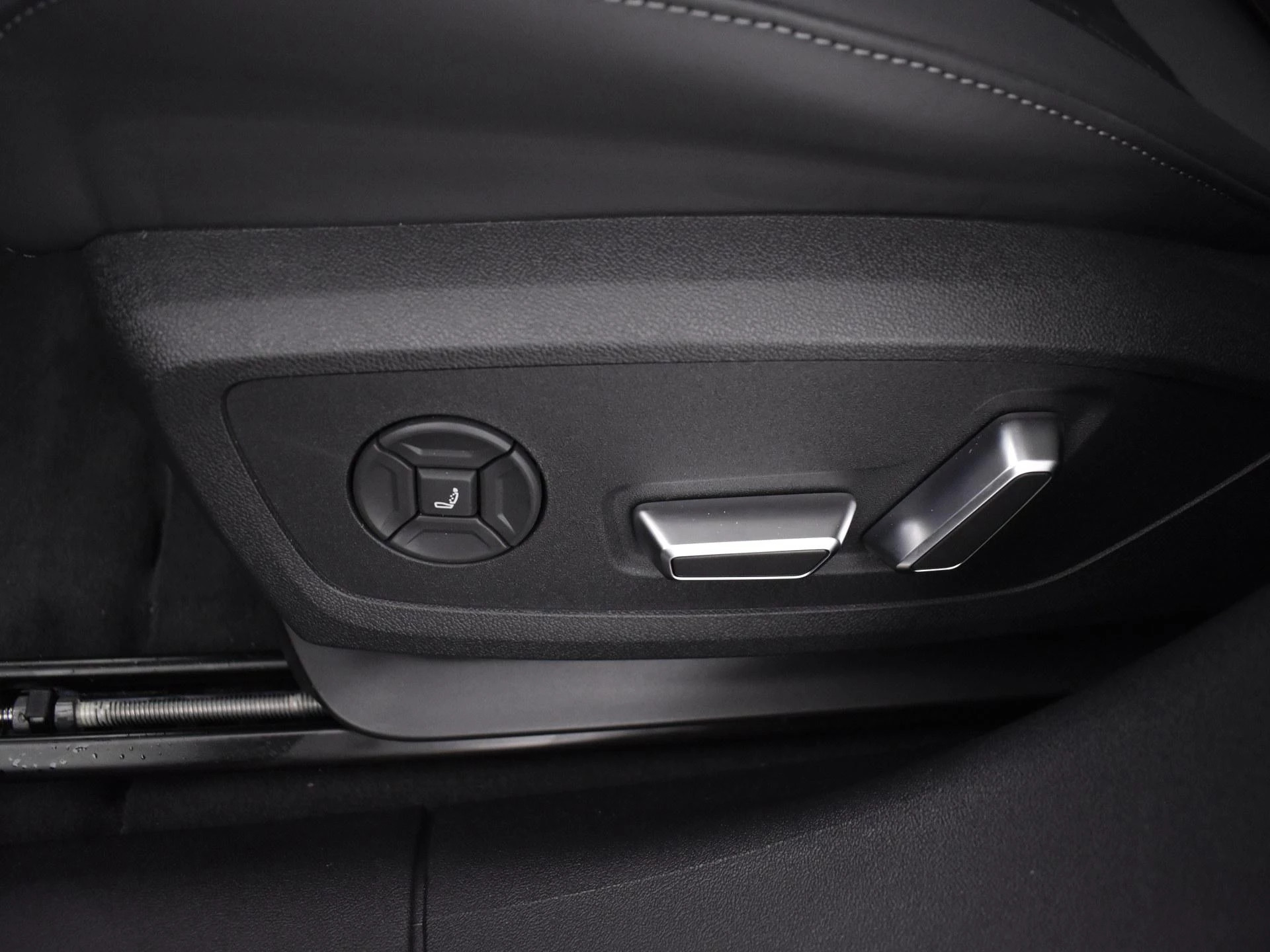 Hoofdafbeelding Audi S6 Avant e-tron