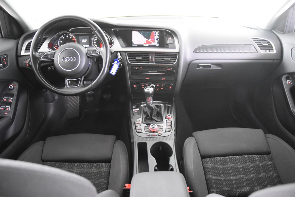 Hoofdafbeelding Audi A4