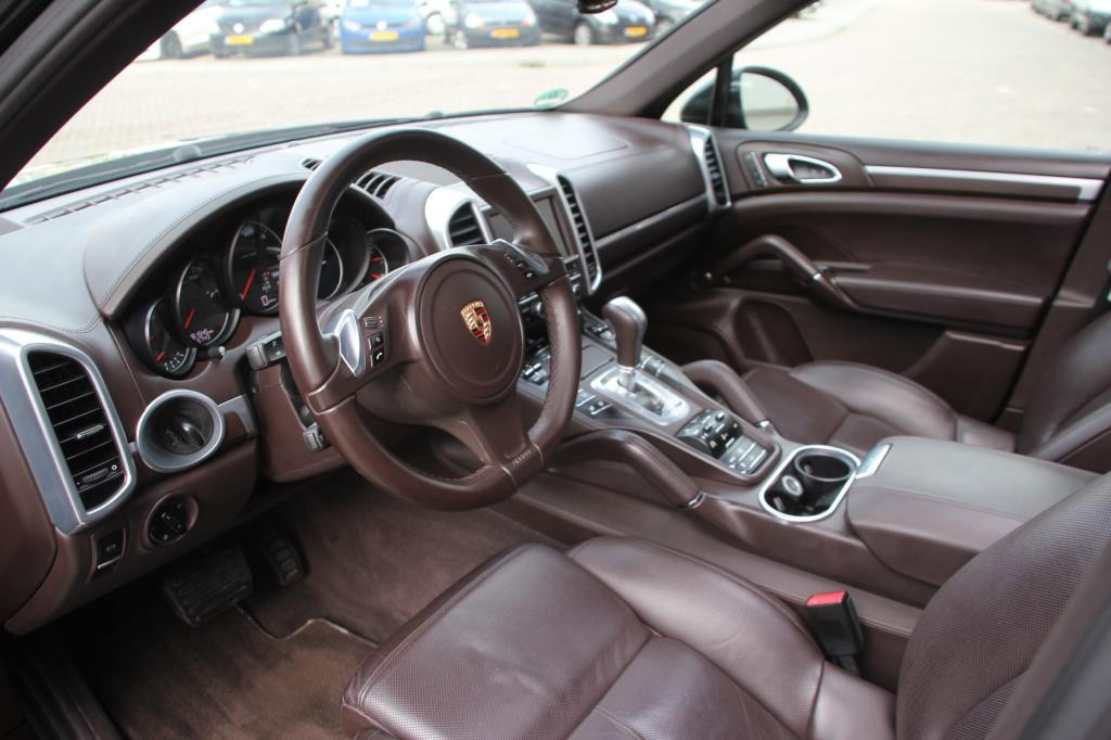 Hoofdafbeelding Porsche Cayenne