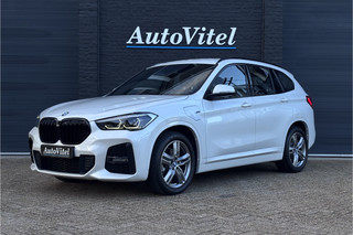 BMW X1 xDrive25e M-Sport | Sportstoelen | Stoelverwarming | Camera | Apple Carplay | 30.000KM