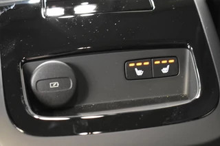Volvo V60 Volvo V60 350pk AWD Essential Bright | Leder | Driver | Climate | Styling - afbeelding nr 14