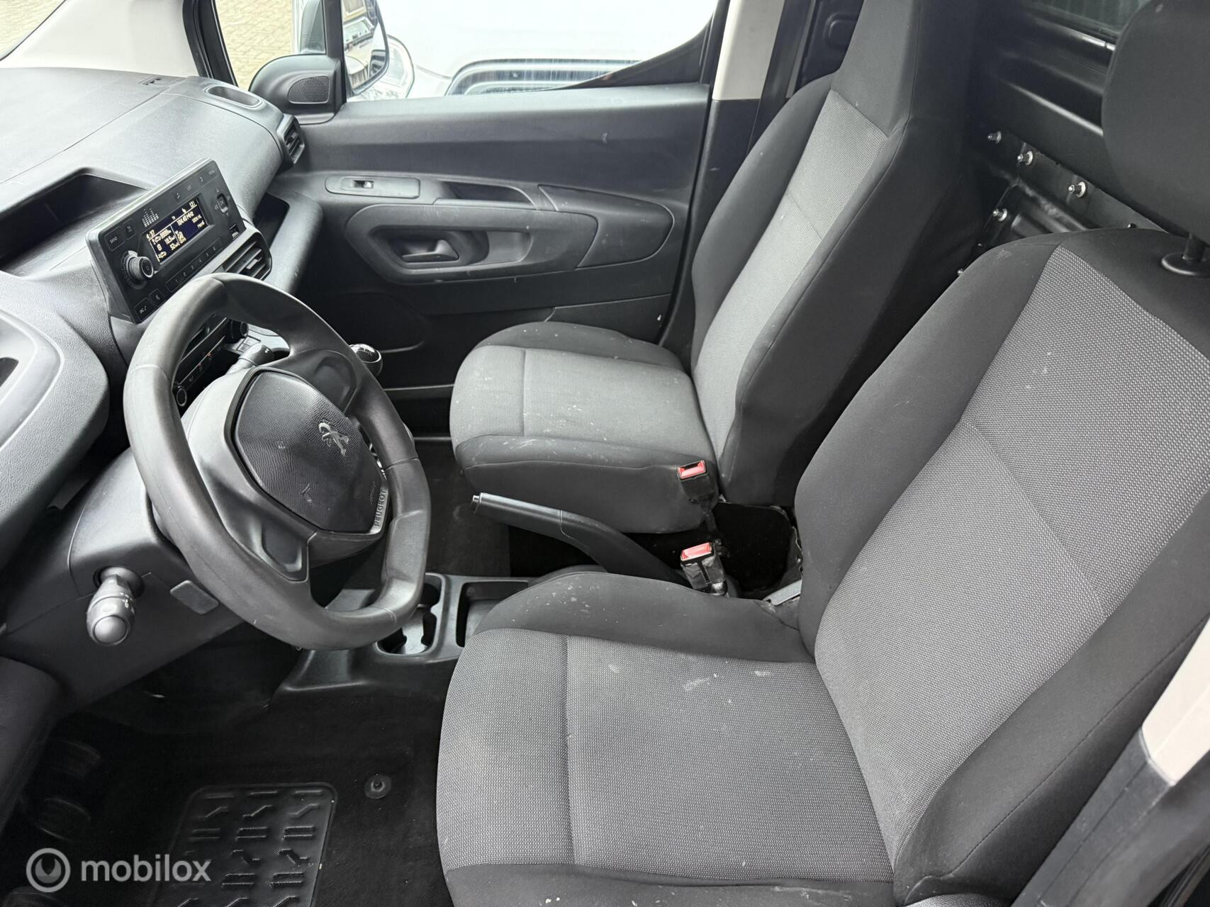 Hoofdafbeelding Peugeot Partner