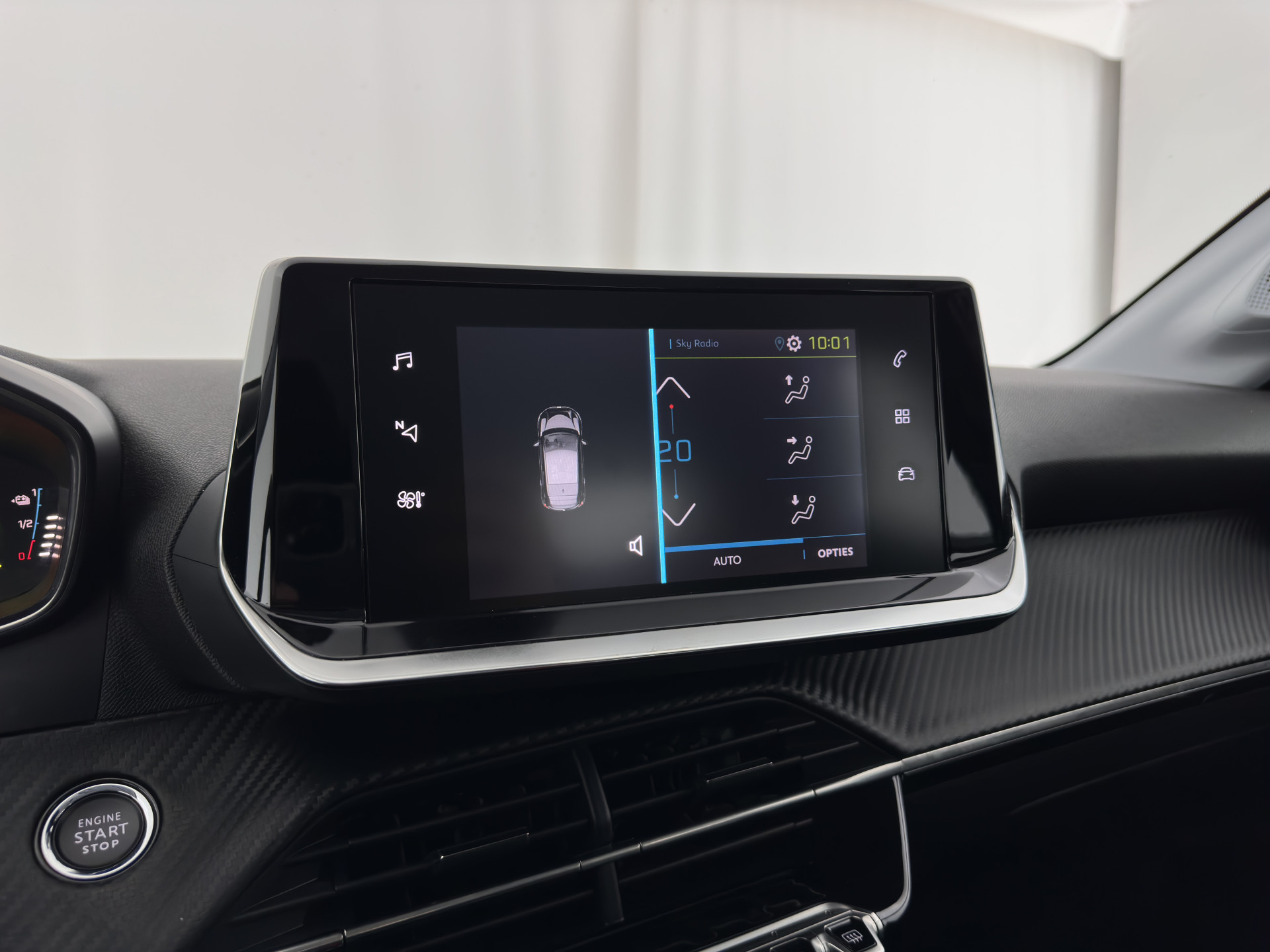 Hoofdafbeelding Peugeot e-208