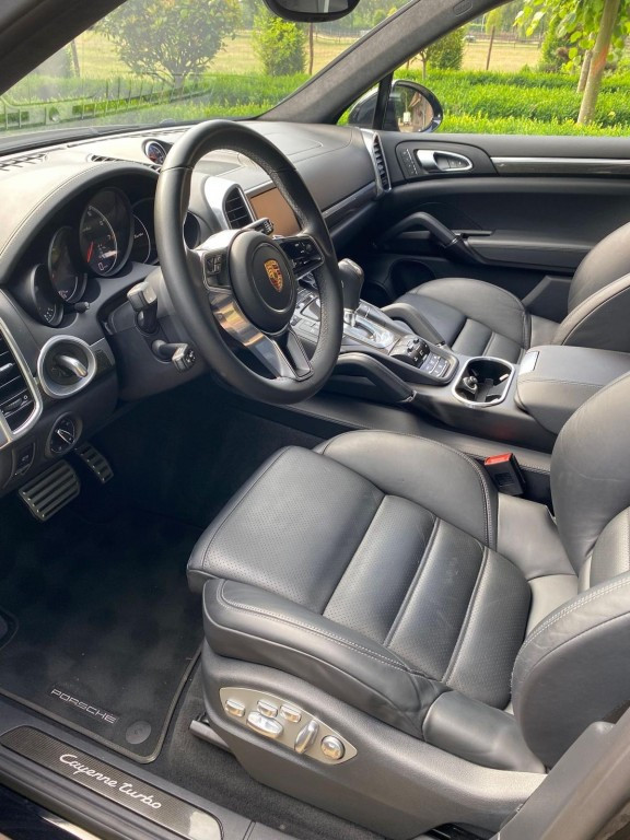 Hoofdafbeelding Porsche Cayenne