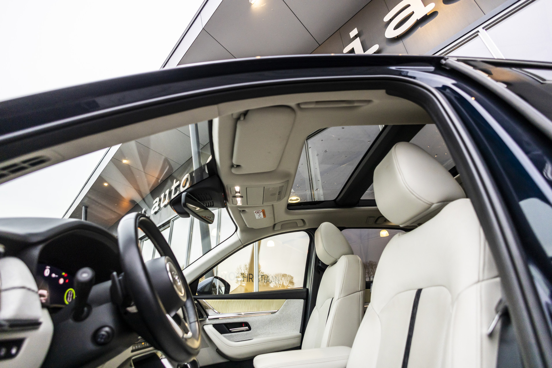 Hoofdafbeelding Mazda CX-60