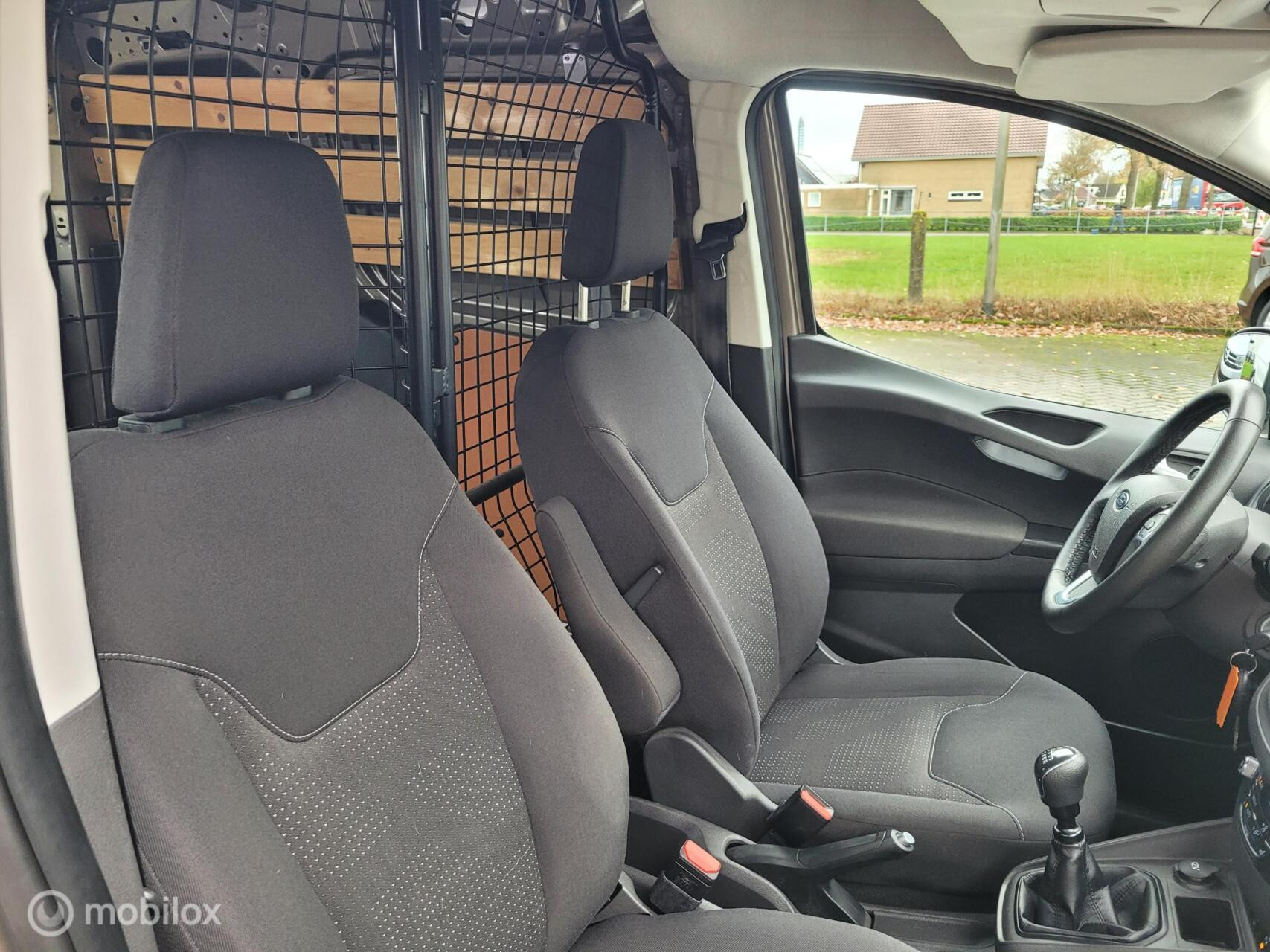 Hoofdafbeelding Ford Transit Courier