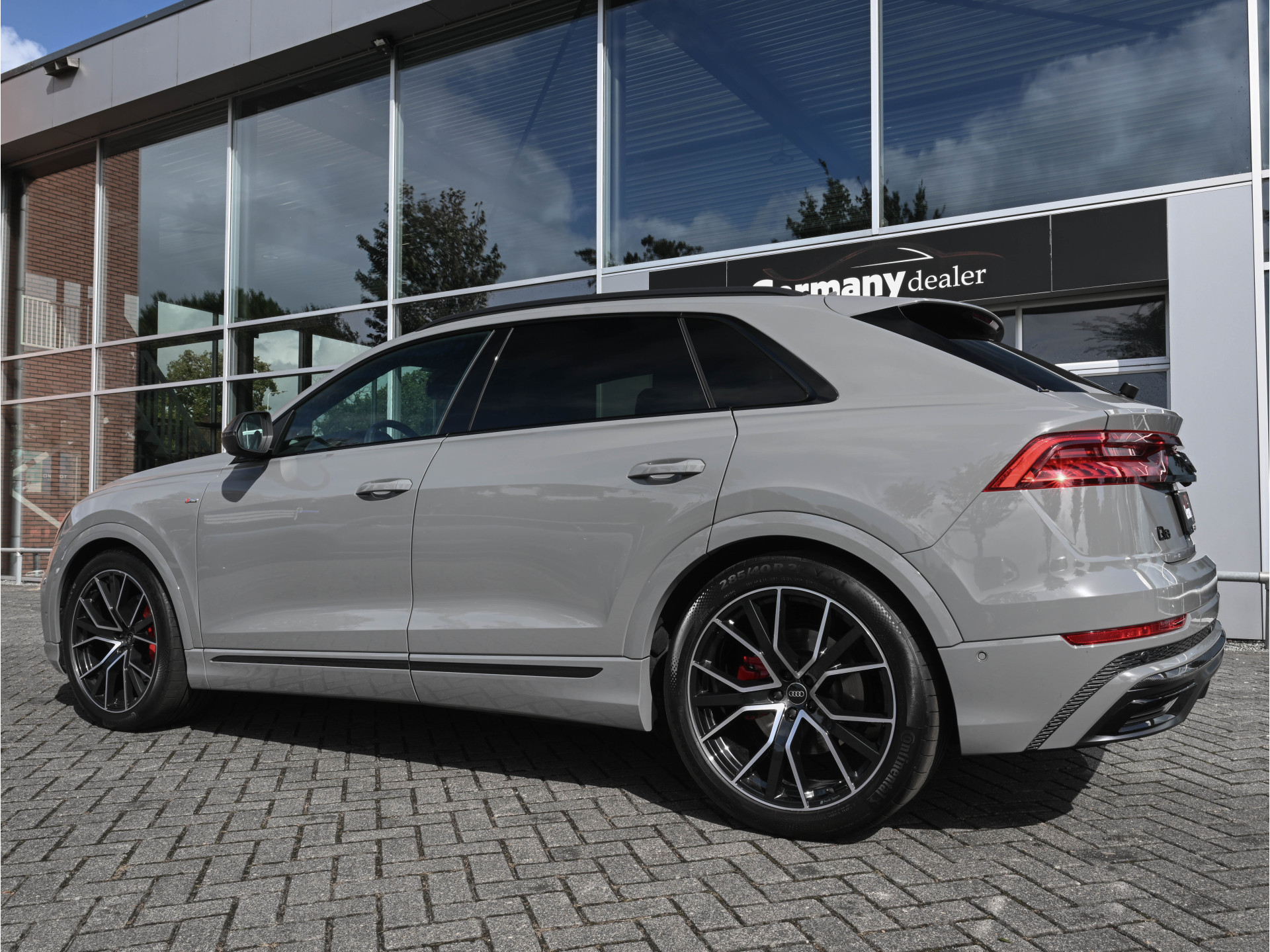 Hoofdafbeelding Audi Q8