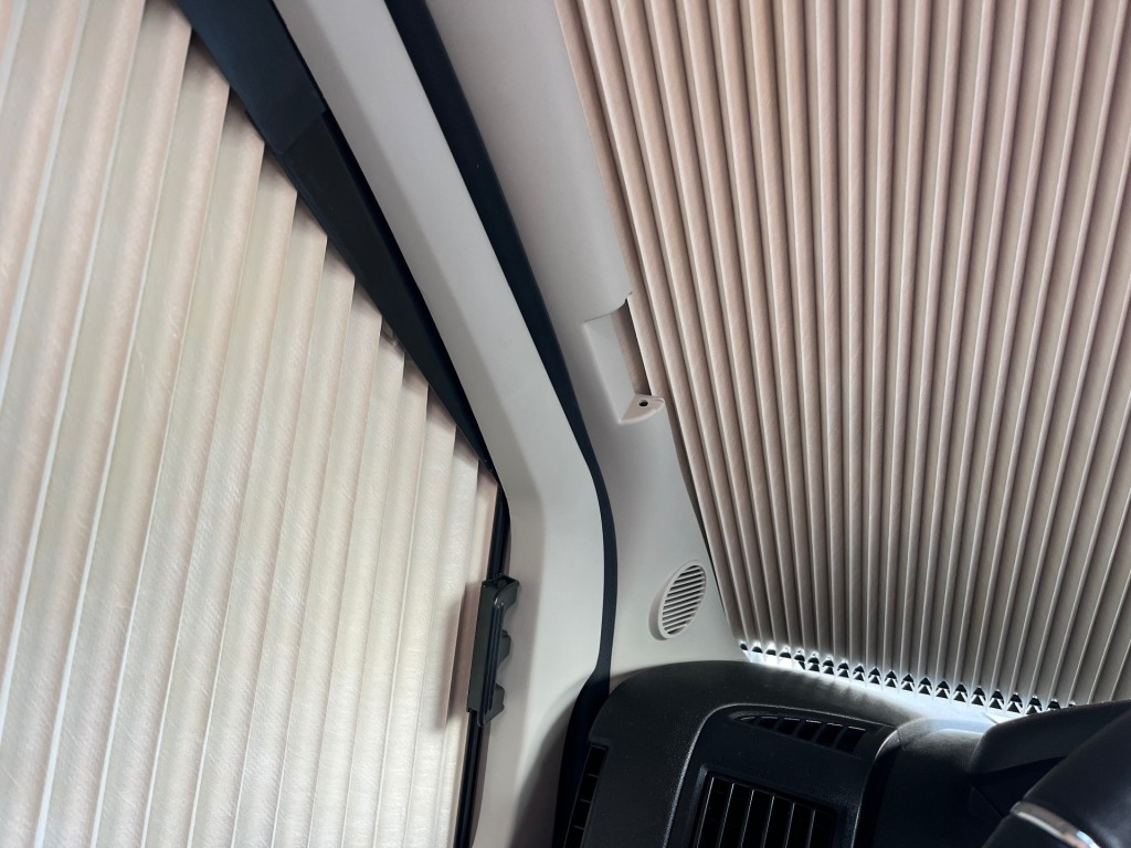 Hoofdafbeelding Sunlight V69 Adventure Ed. Queensbed Zonnepaneel