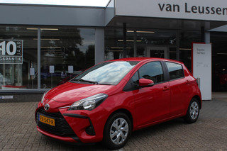 Toyota Yaris 5-DEURS APPLE CAR PLAY/ ANDROID AUTO ALL SEASON BANDEN AIRCO BLUETOOTH EL-RAMEN & SPIEGELS