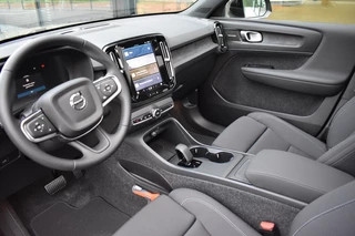 Volvo EX40 Volvo EX40 Extended Range Ultra 252pk/82kWh | 20'' | Trekhaak | Getint Glas - afbeelding nr 4
