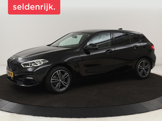 BMW 1-serie 118i Sport Line | Sportstoelen | Carplay |  Live Cockpit | Full LED | Navigatie | Half leder | Parkeerhulp | Climate control | Cruise control