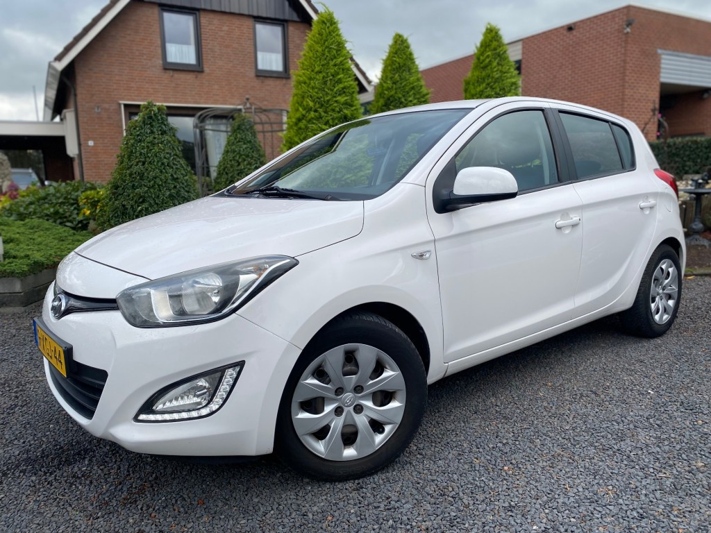 Hoofdafbeelding Hyundai i20