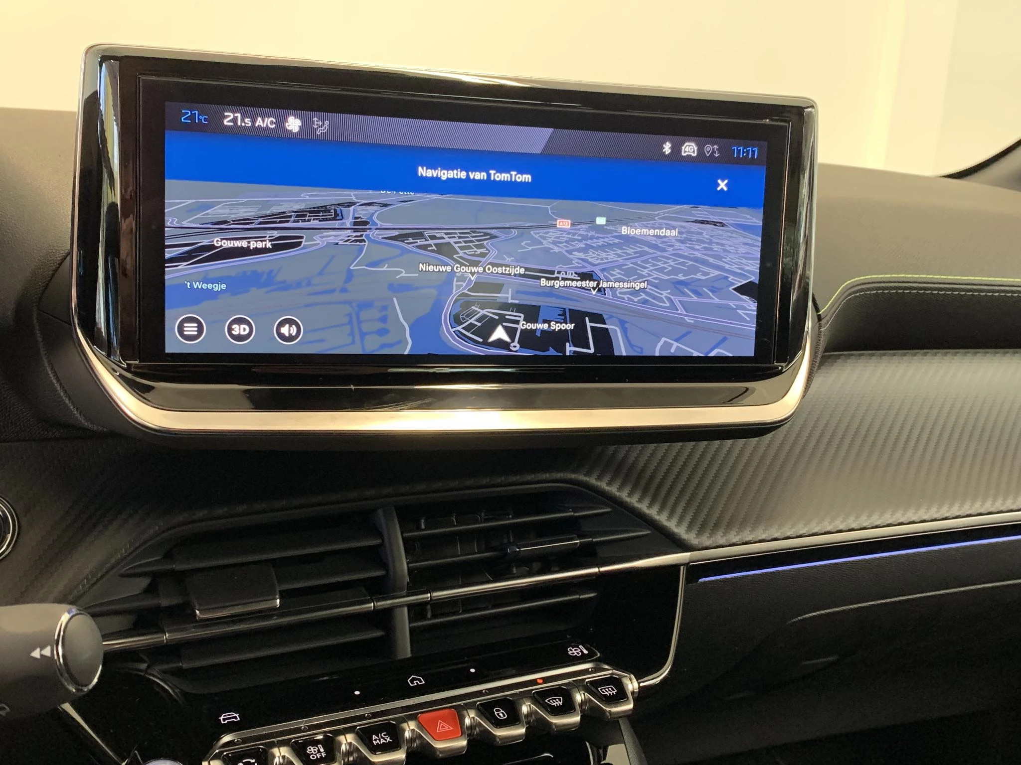 Hoofdafbeelding Peugeot e-208