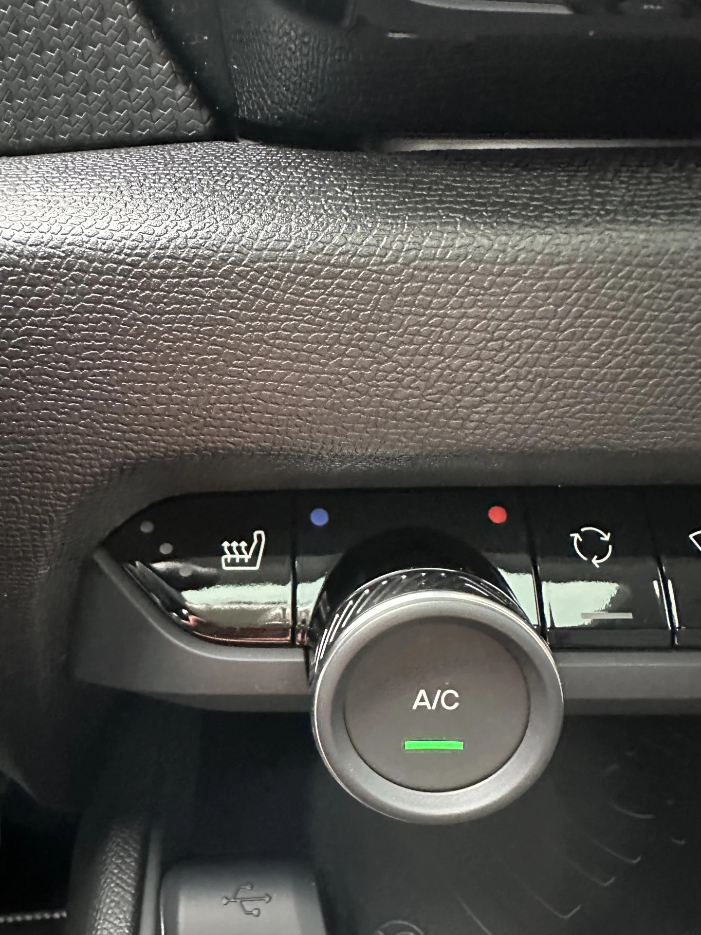 Hoofdafbeelding Citroën ë-C4 X