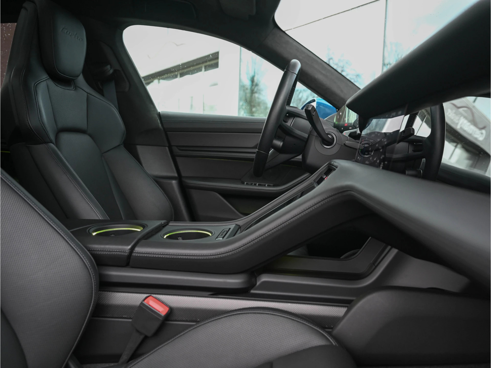 Hoofdafbeelding Porsche Taycan