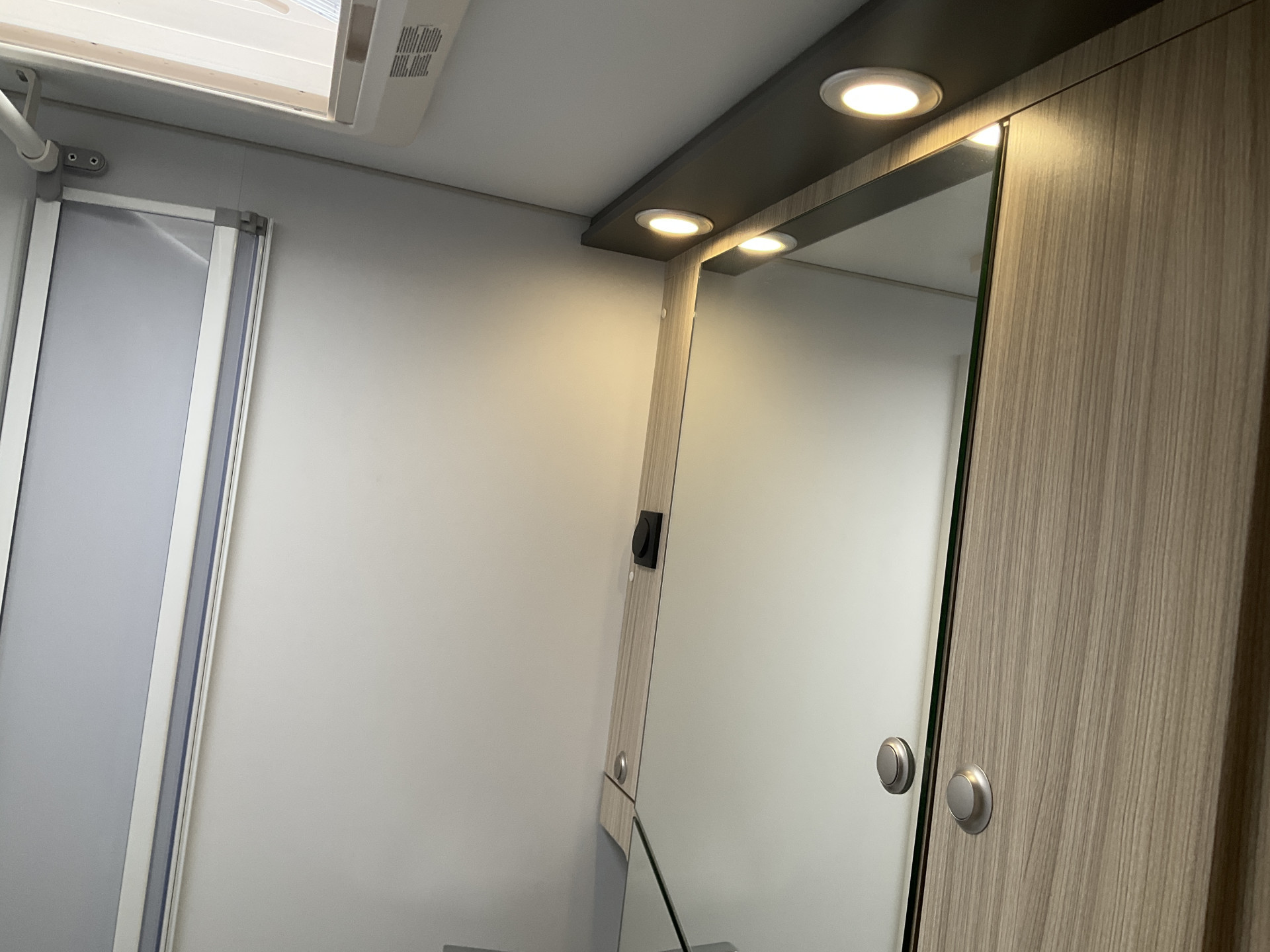 Hoofdafbeelding Sun living S 65SL