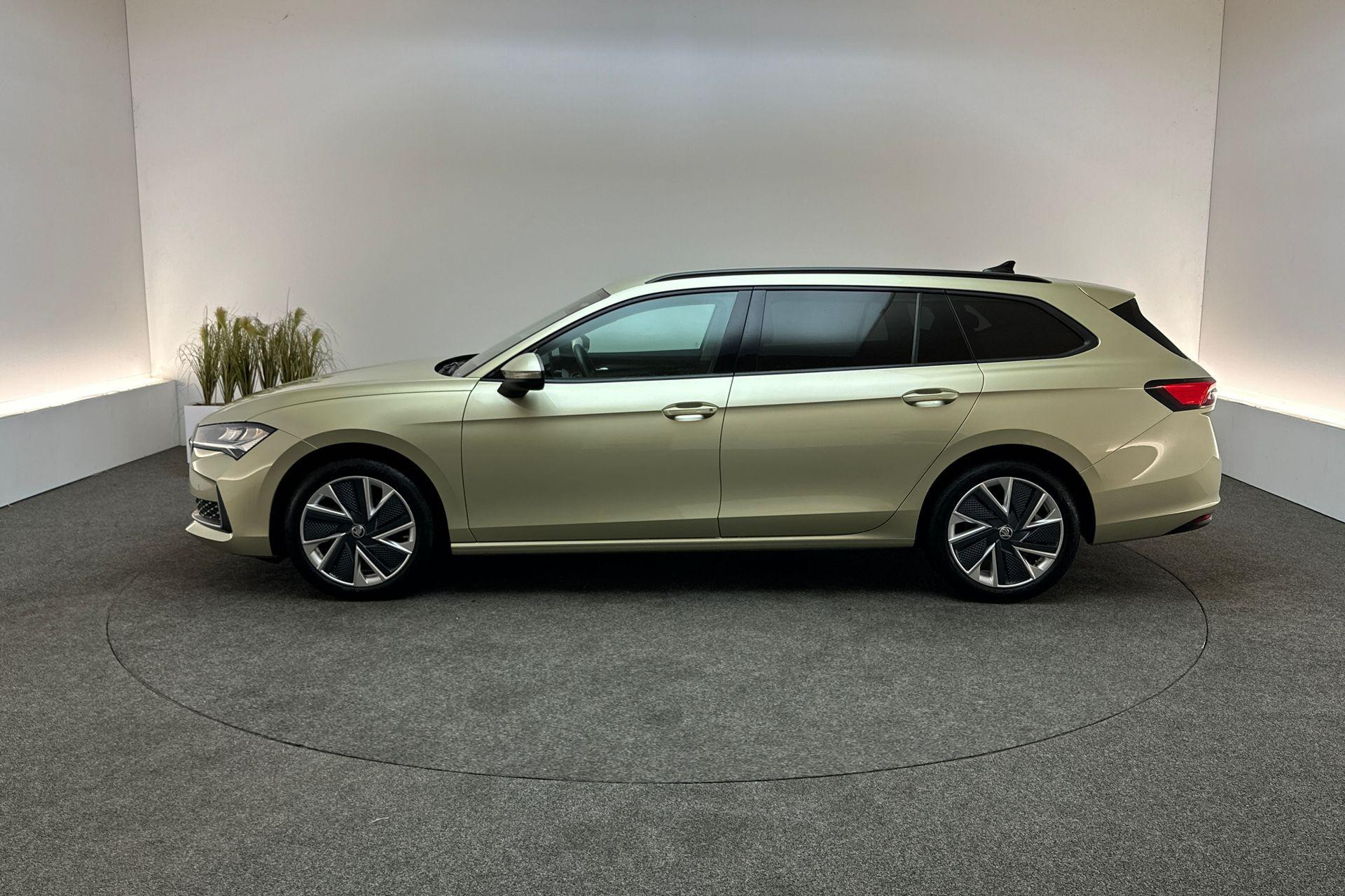 Hoofdafbeelding Škoda Superb