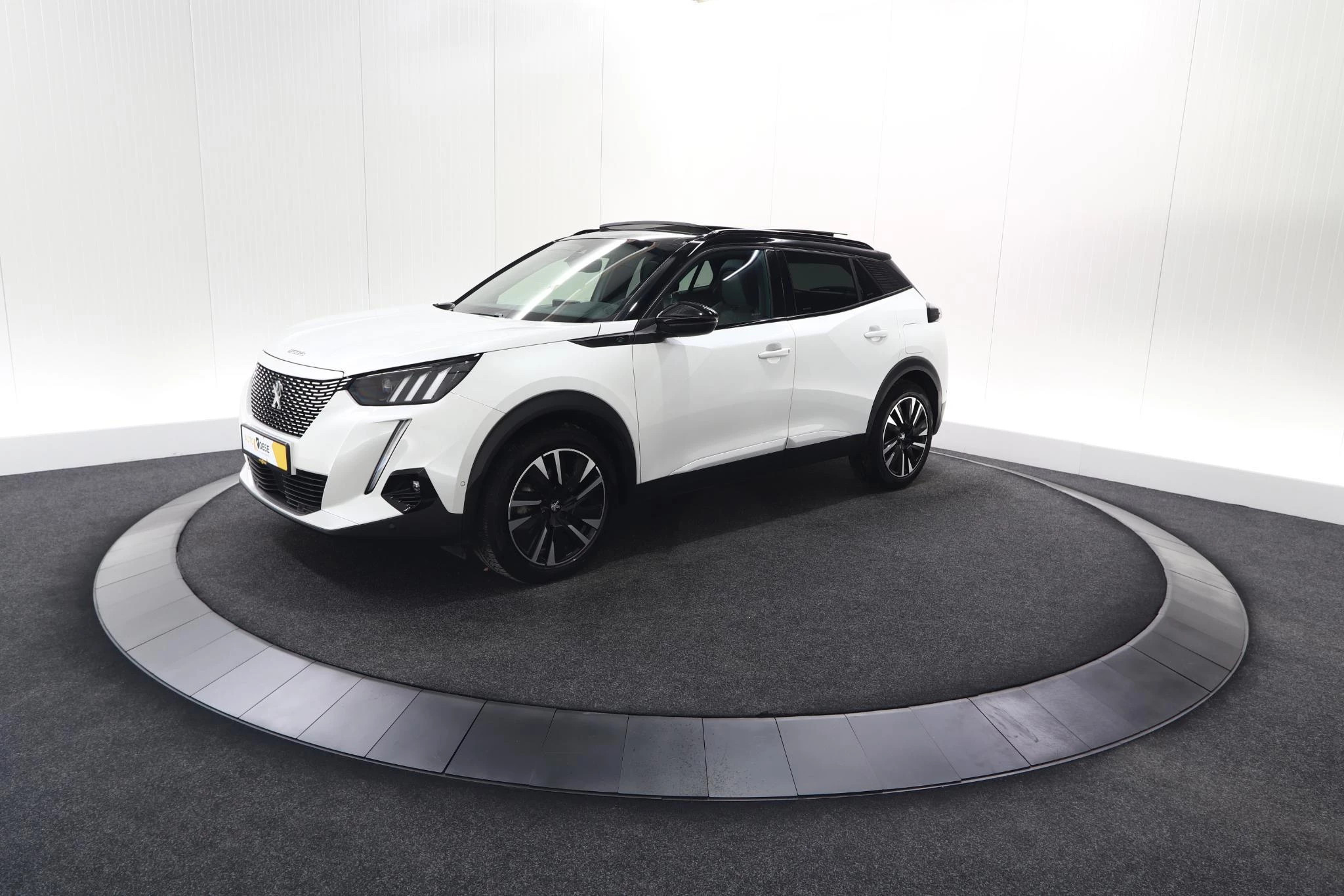 Hoofdafbeelding Peugeot e-2008