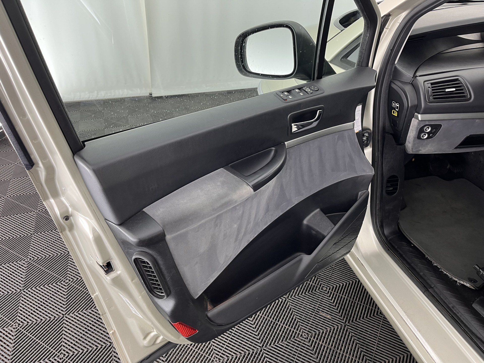 Hoofdafbeelding Peugeot 807