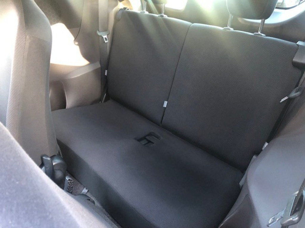 Hoofdafbeelding Toyota iQ