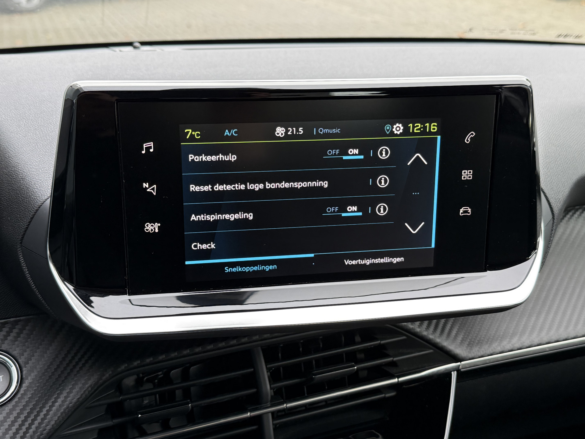 Hoofdafbeelding Peugeot e-208