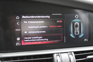 Alfa Romeo Giulia Alfa Romeo Giulia 2.0 T 280PK GME AWD VELOCE | ROSSO ETNA | SPERDIFFERENTIEEL Q4 | HARMAN KARDON BEAUTIFUL SOUND PACK 900W INCLUSIEF LEDEREN DASHBOARD | ALARM SYSTEEM | RIJASSISTENPAKKET | DODEHOEK DETECTIE | ELEKTRISCH BEDIENBARE VOORSTOELEN MET GEHEUGEN FUNCTIE | LEDEREN BEKLEDING | ZWARTE HEMELBEKLEDING | FULL LED MATRIX KOPLAMPEN | NAVIGATIE | APPLE CARPLAY/ANDROID AUTO | PARKEERSENSOREN VOOR EN ACHTER | 19