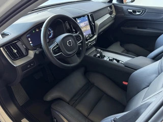 Volvo XC60 Volvo XC60 2.0 T6 350PK PHEV AWD PLUS DARK LONG RANGE PANO HARMAN-KARDON 360CAM ELEK.KLEP STUUR/STOEL VERW. Plug in Hybrid - afbeelding nr 4