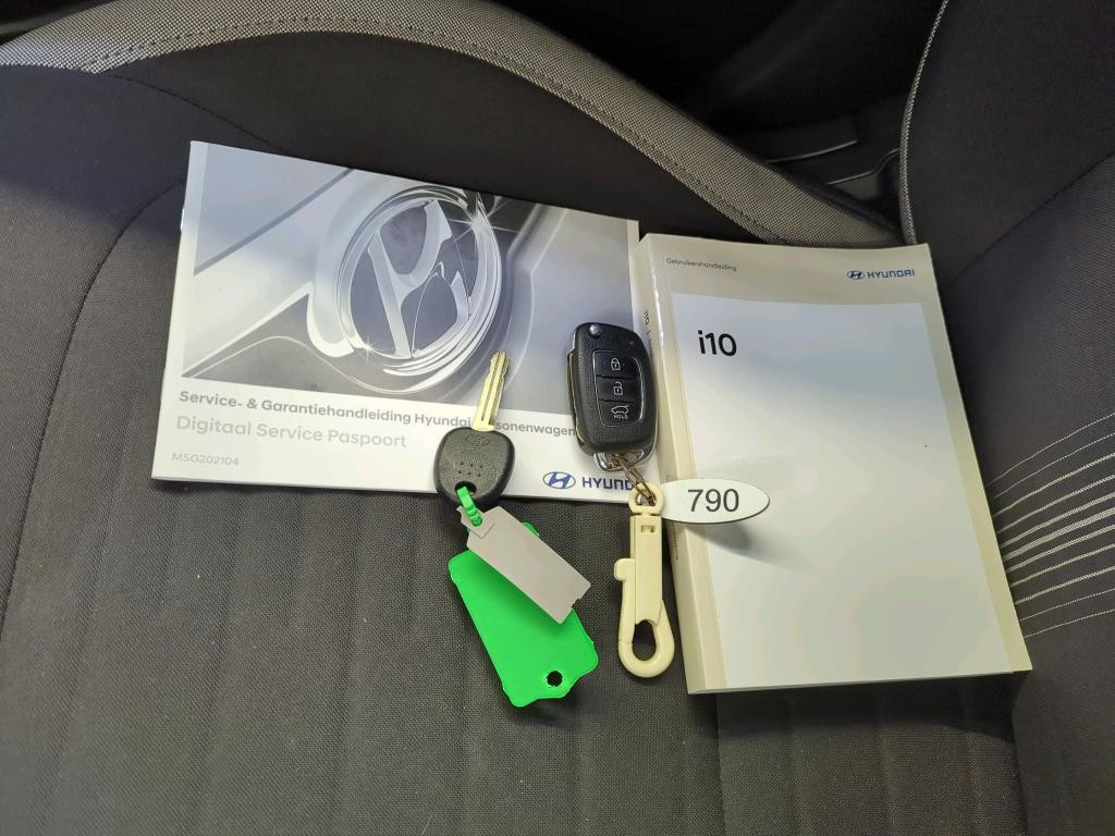 Hoofdafbeelding Hyundai i10