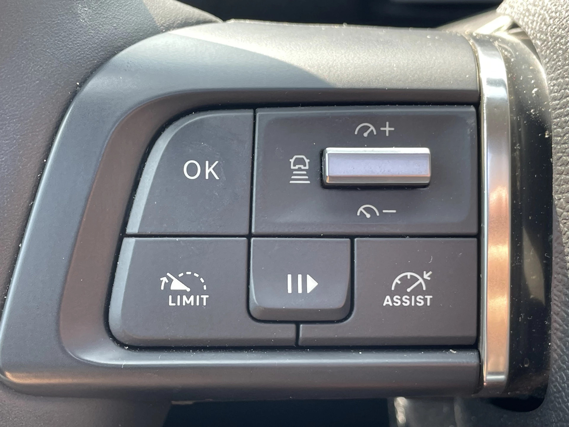 Hoofdafbeelding Citroën ë-C4 X