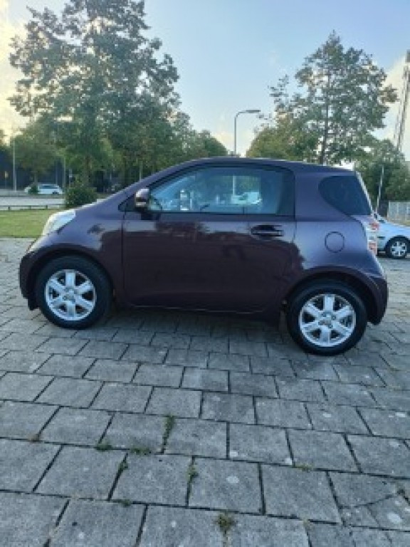 Hoofdafbeelding Toyota iQ
