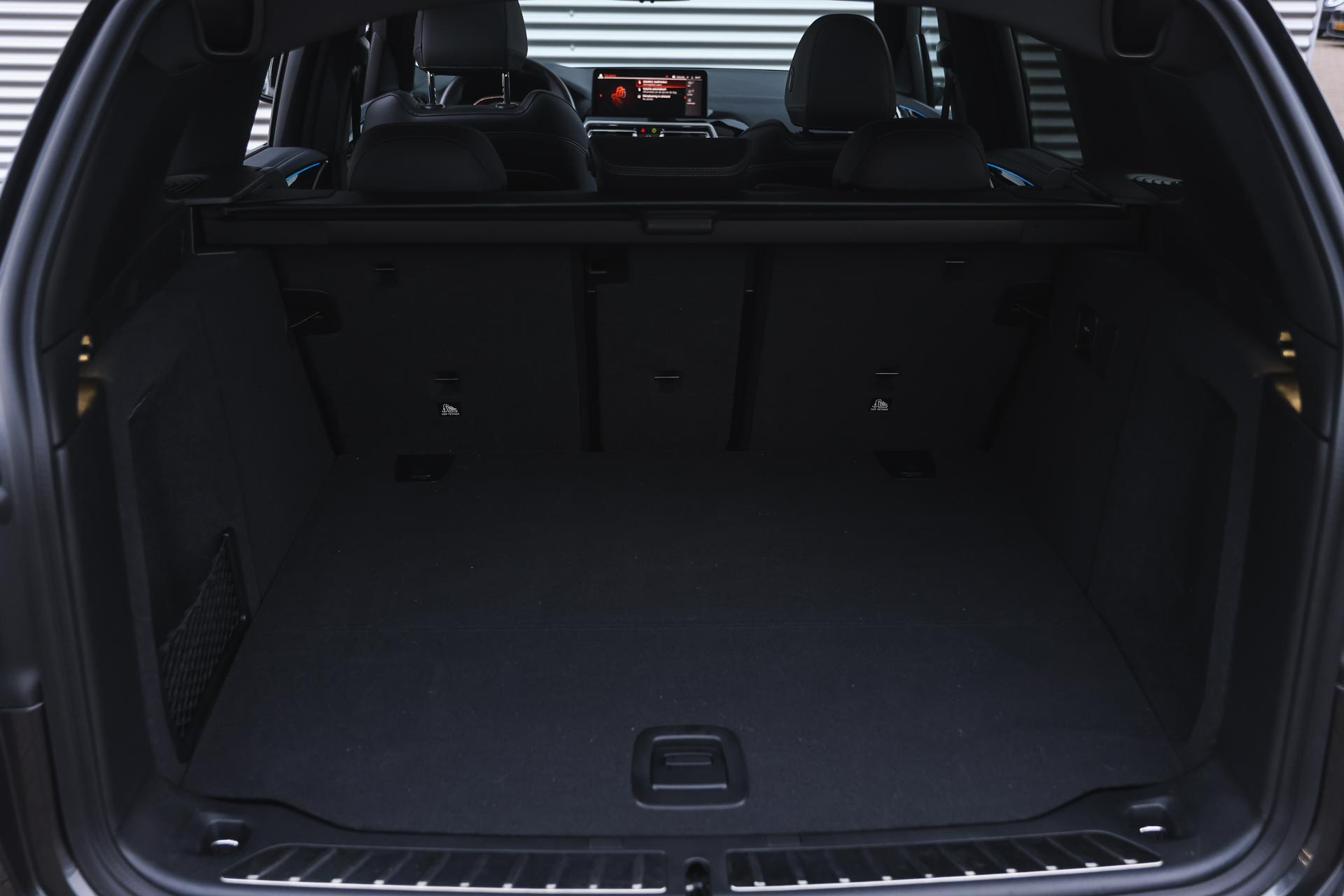 Hoofdafbeelding BMW iX3