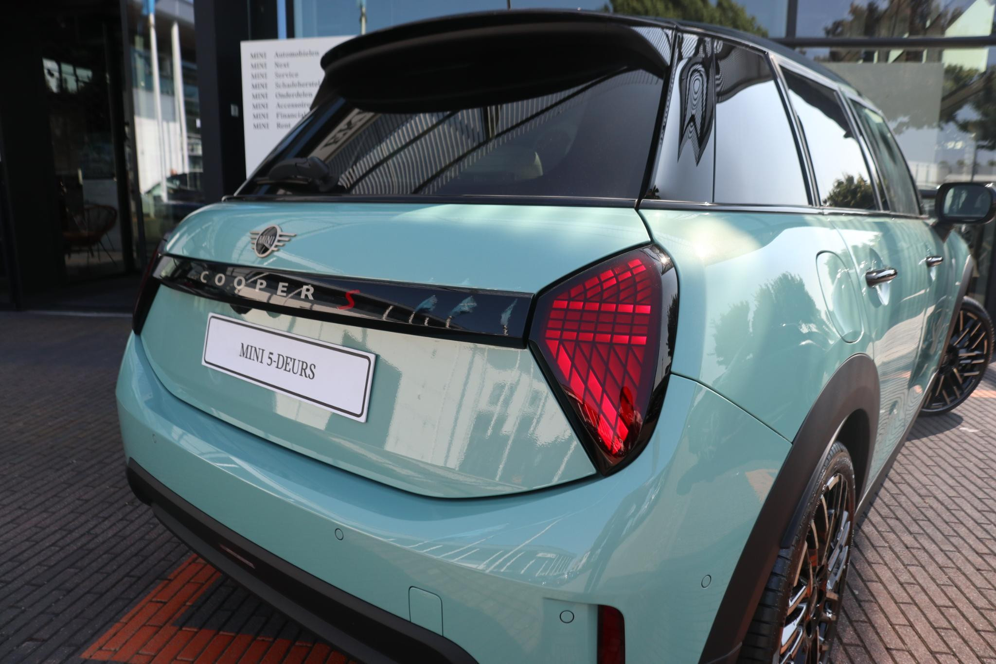 Hoofdafbeelding MINI 5-deurs