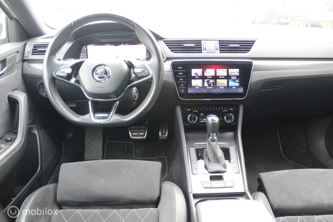 Hoofdafbeelding Škoda Superb