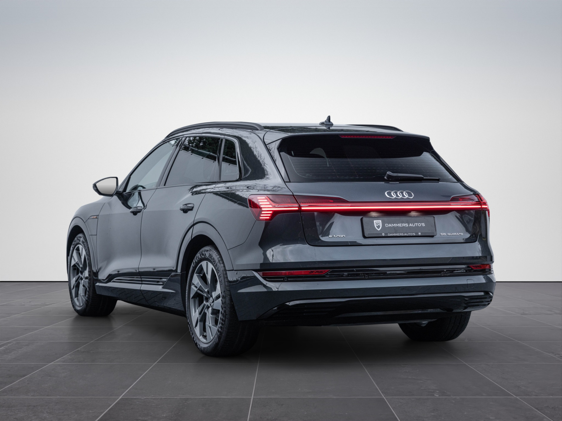 Hoofdafbeelding Audi e-tron