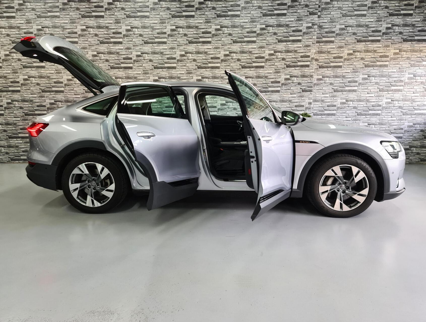 Hoofdafbeelding Audi e-tron