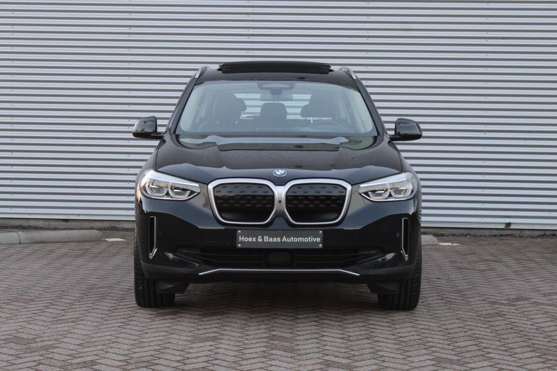 Hoofdafbeelding BMW iX3
