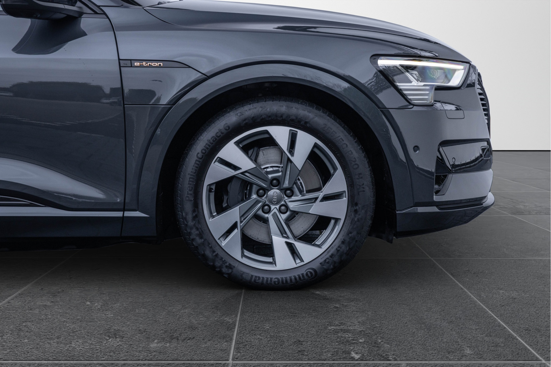 Hoofdafbeelding Audi e-tron