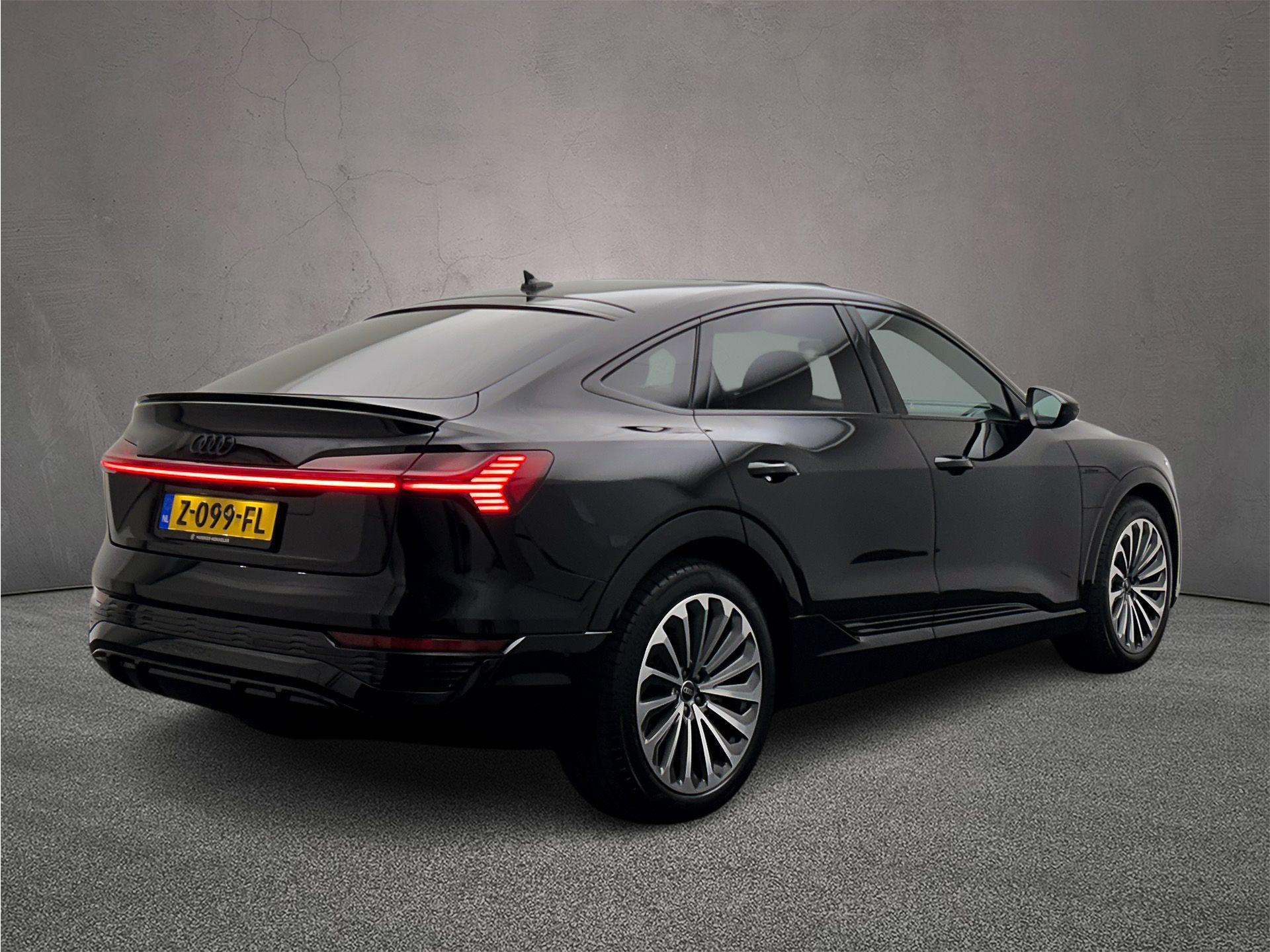 Hoofdafbeelding Audi Q8 Sportback e-tron