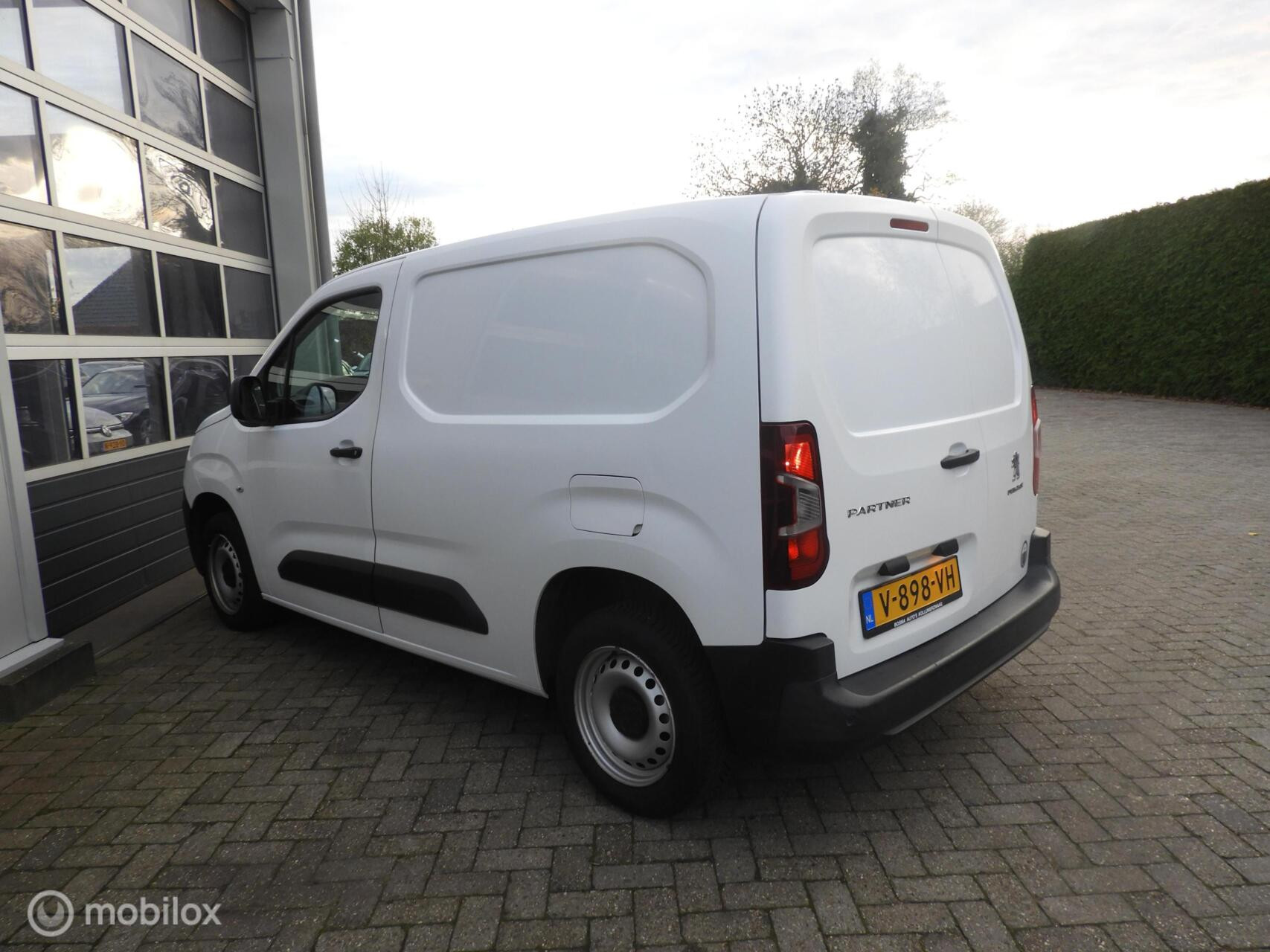 Hoofdafbeelding Peugeot Partner