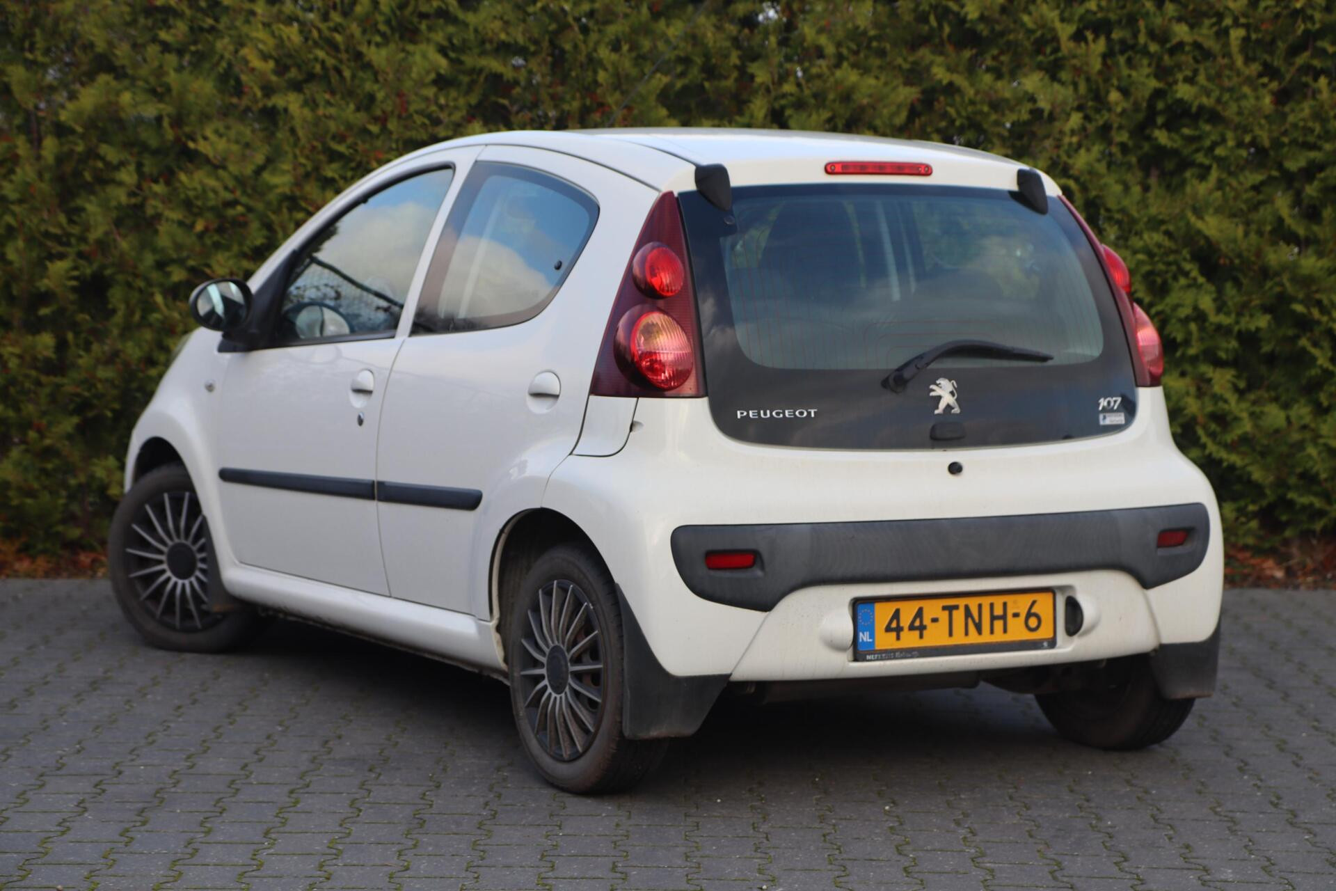 Hoofdafbeelding Peugeot 107