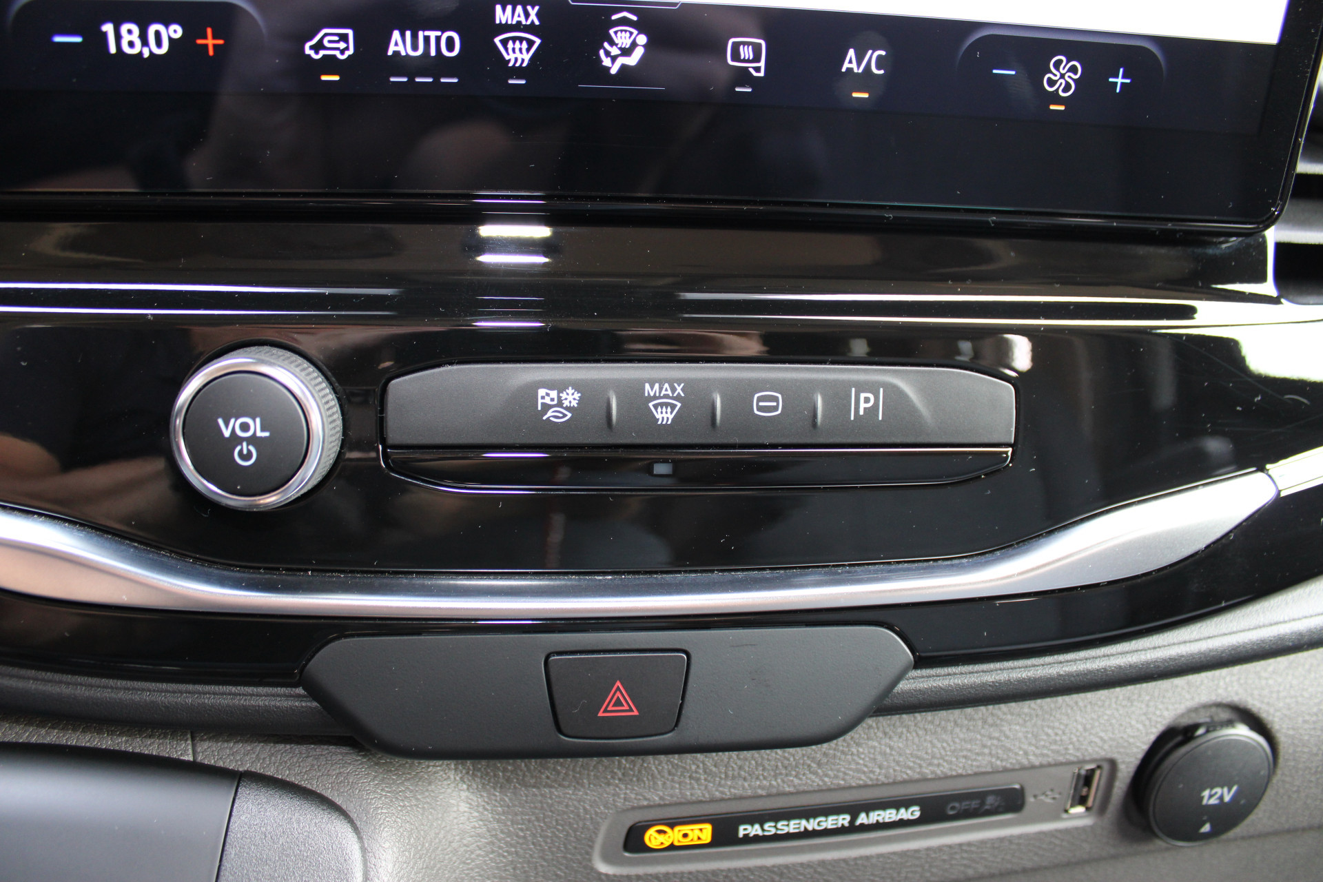 Hoofdafbeelding Carado T680/T447T