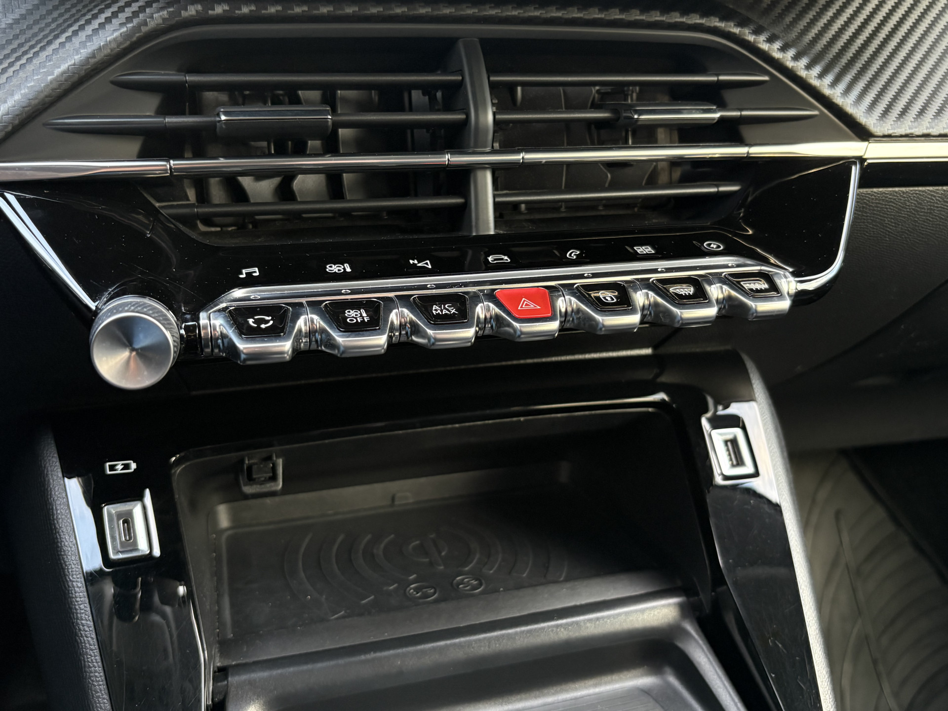 Hoofdafbeelding Peugeot e-208