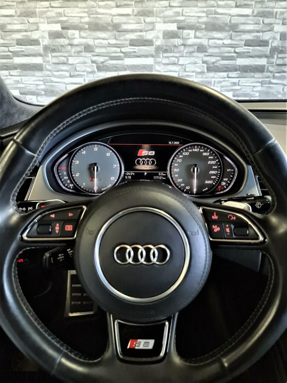 Hoofdafbeelding Audi S8
