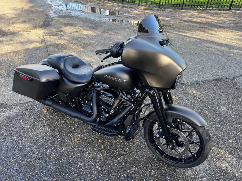 Hoofdafbeelding Harley-Davidson Street Glide