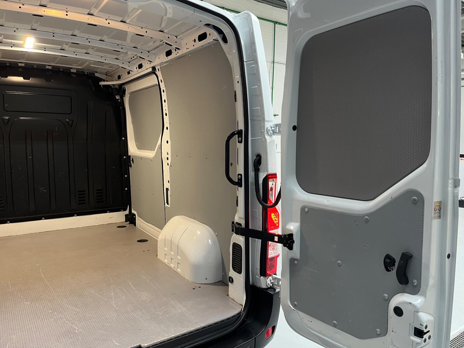 Hoofdafbeelding Opel Movano