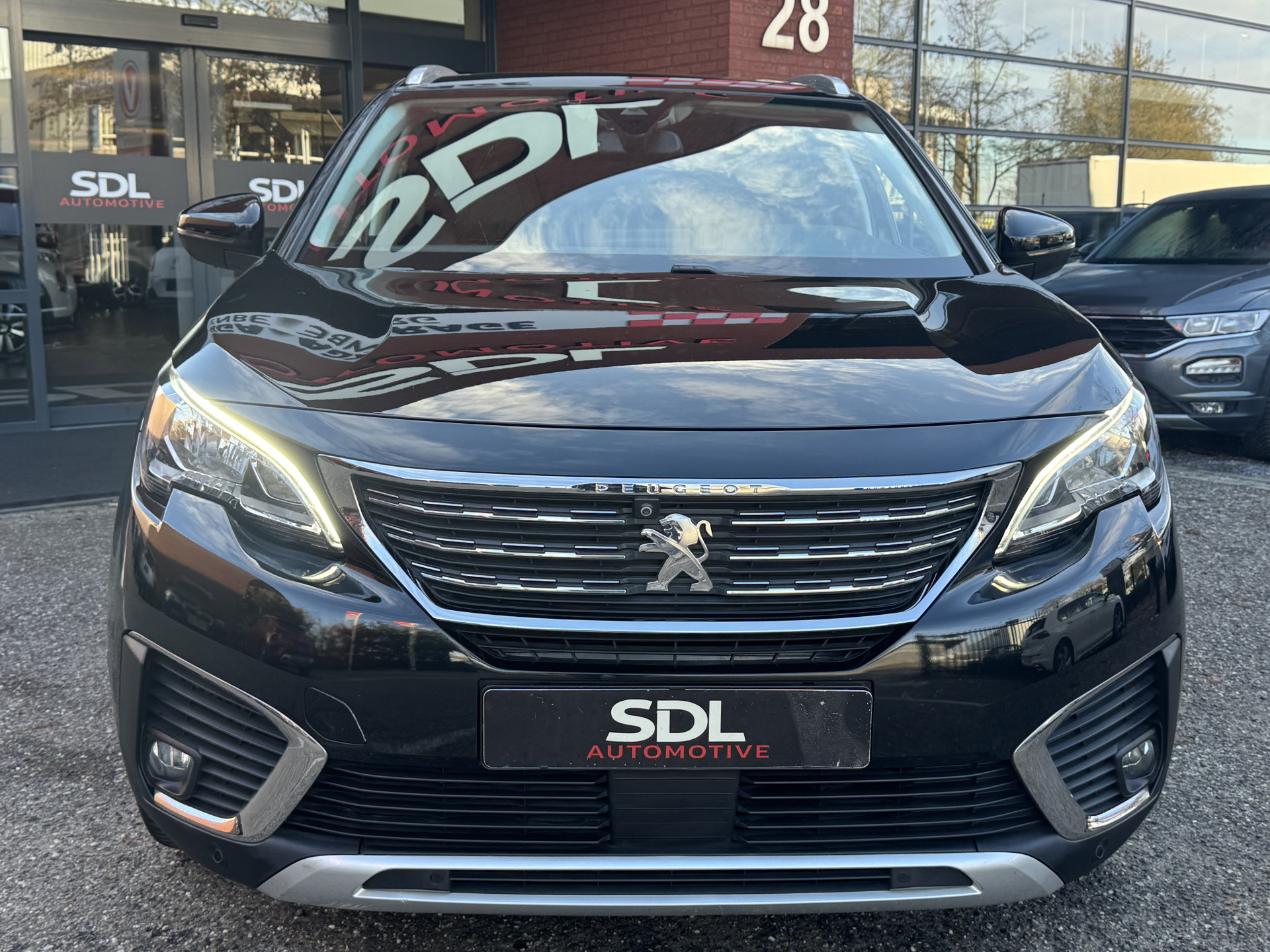 Hoofdafbeelding Peugeot 5008