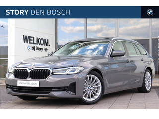BMW 5 Serie Touring 530e High Executive Automaat / Panoramadak / Achteruitrijcamera / Comfortstoelen / Stoelverwarming / Adaptieve LED / HiFi / Apple Carplay / Live Cockpit Professional