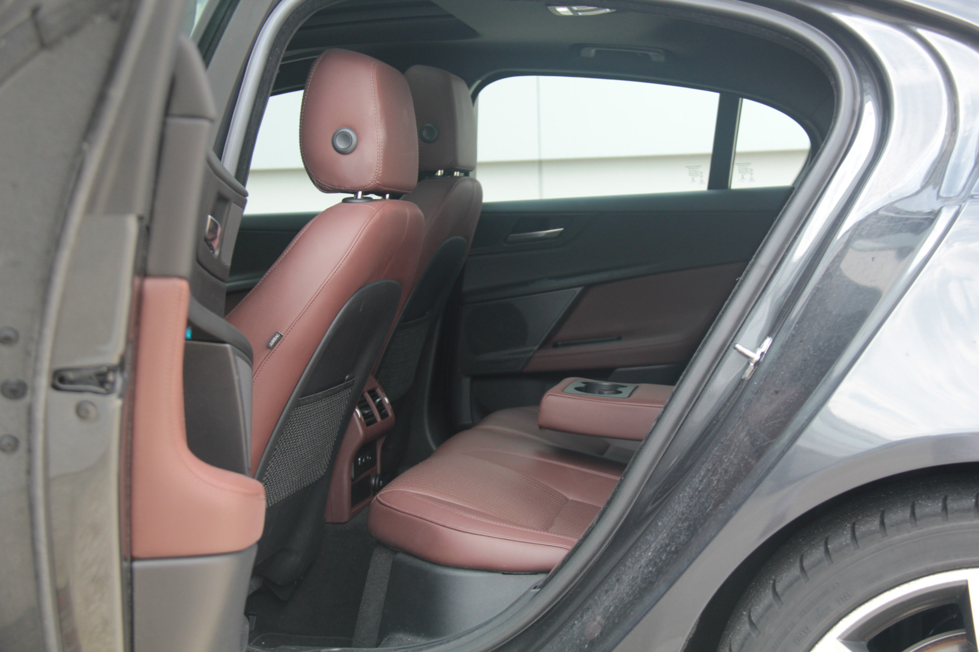 Hoofdafbeelding Jaguar XE