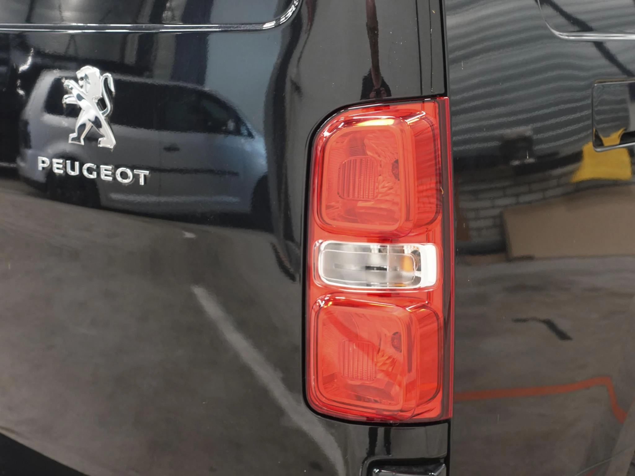 Hoofdafbeelding Peugeot e-Expert